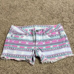 AE size 6 shorts